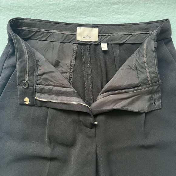 Wilfred Cropped Pleated Trousers in Black - Picture 5 of 12